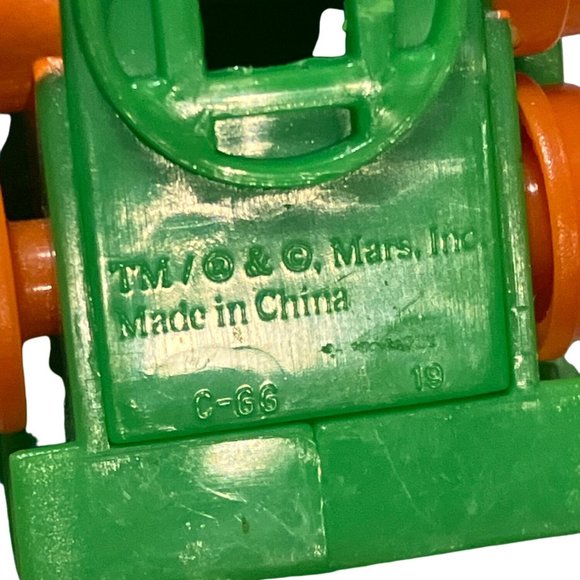 M&Ms Mini Plastic Christmas Train Set of Three - Picture 11 of 12